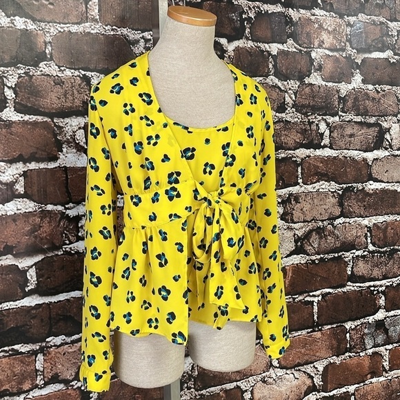 Cabi Blouse Women's XS Extra Small Yellow Leopard Print Sunny Tie Wrap Peplum - Picture 8 of 14